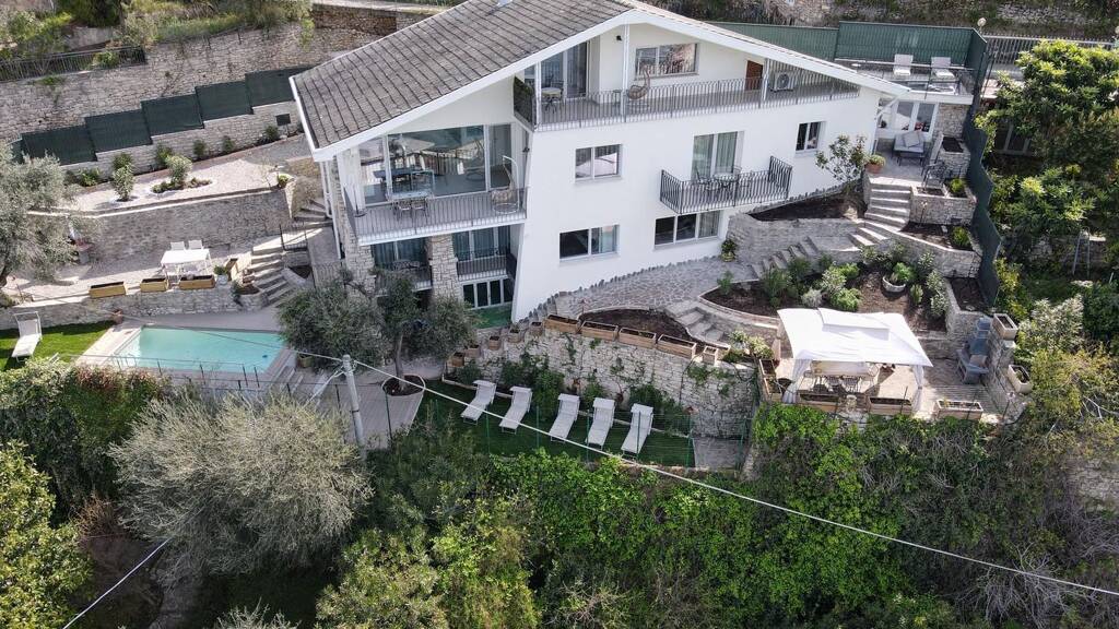 Haus zum Kauf 3.000.000 € 5 Zimmer 560 m² frei ab sofort Brenzone sul Garda