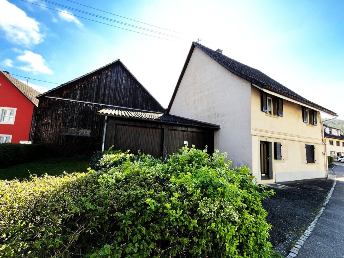 Bauernhaus zum Kauf 350.000 € 5 Zimmer 124 m²<br/>Wohnfläche 912 m²<br/>Grundstück Maulburg 79689