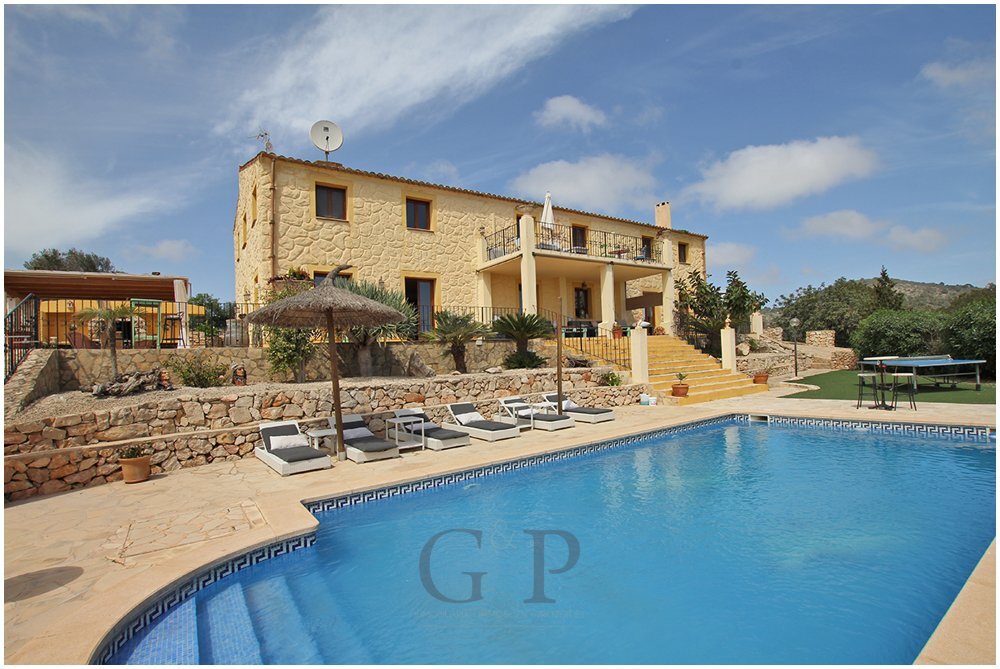 Finca zum Kauf 1.695.000 € 8 Zimmer 386 m²<br/>Wohnfläche 9.000 m²<br/>Grundstück Sant Llorenç des Cardassar 07530