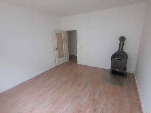 Wohnung zur Miete 349 € 3 Zimmer 65,8 m² EG frei ab sofort Gärtnerstraße 34 Zeitz 06712