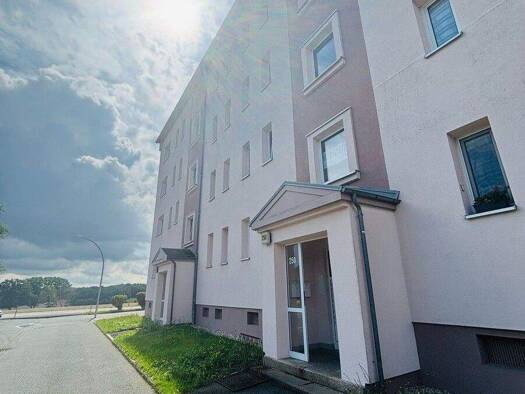 Wohnung zur Miete 270 € 2 Zimmer 49,8 m² Hüttelsgrün Zwickau 08064