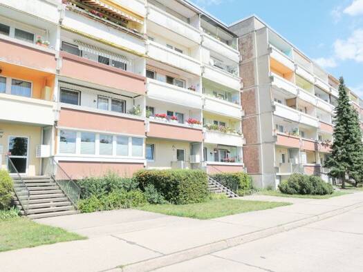 Wohnung zur Miete 384 € 3 Zimmer 70,7 m² 4. Geschoss frei ab sofort Augustenstraße 110 Innenstadt Dessau-Roßlau 06842