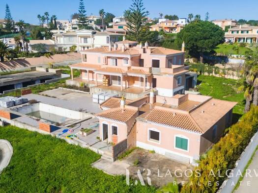Haus zum Kauf 1.000.000 € 625 m² 3.400 m² Grundstück São Gonçalo de Lagos 8600-281