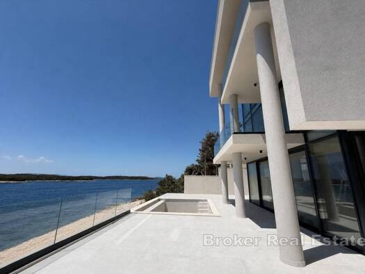 Haus zum Kauf 4.600.000 € 400 m² 200 m² Grundstück Hvar