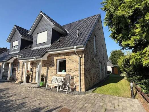 Doppelhaushälfte zur Miete 1.990 € 4 Zimmer 124 m² 360 m² Grundstück frei ab 01.11.2026 Siedlung Daheim-Heimgarten Ammersbek 22949