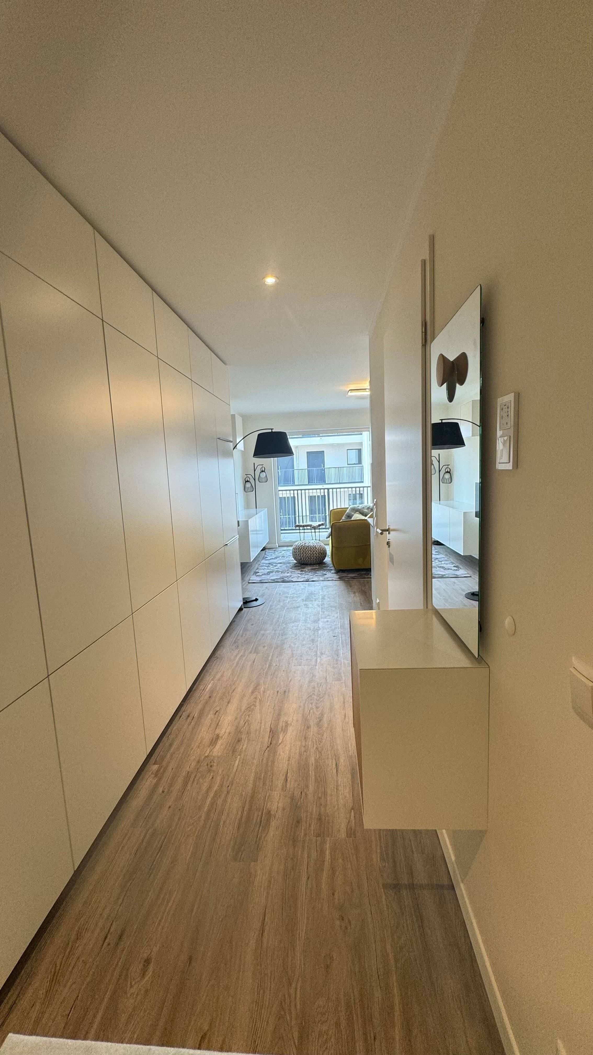 Neubau-Mietwohnungen in 93133 Burglengenfeld "Spitalgärten", teilmöbliert mit Südwest-Terrasse und privatem Garten – Dr.-Kurt-Schumacher-Straße 13a, 93133 Burglengenfeld – Vorschaubild 4