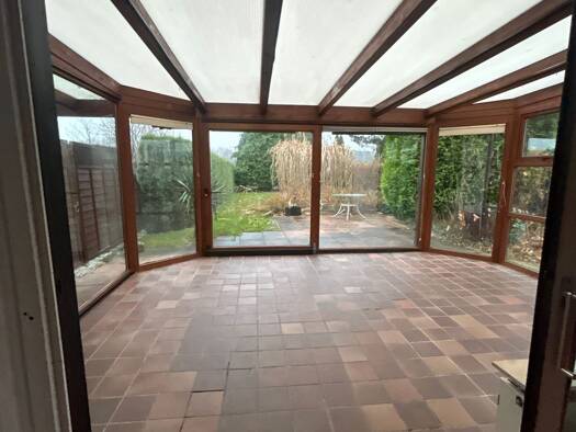 Terrassenwohnung zur Miete 1.350 € 2 Zimmer 108 m² Geschoss EG/2 frei ab 01.02.2026 Halstenbek 25469