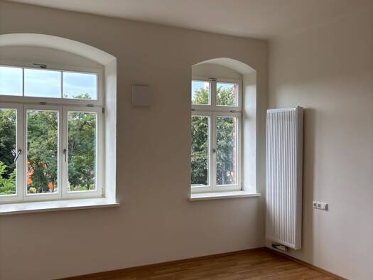 Wohnung zur Miete - Erstbezug 932 € 3 Zimmer 81 m² Geschoss 3/3 frei ab 01.10.2026 Am Bahnhof Radeberg Radeberg 01454