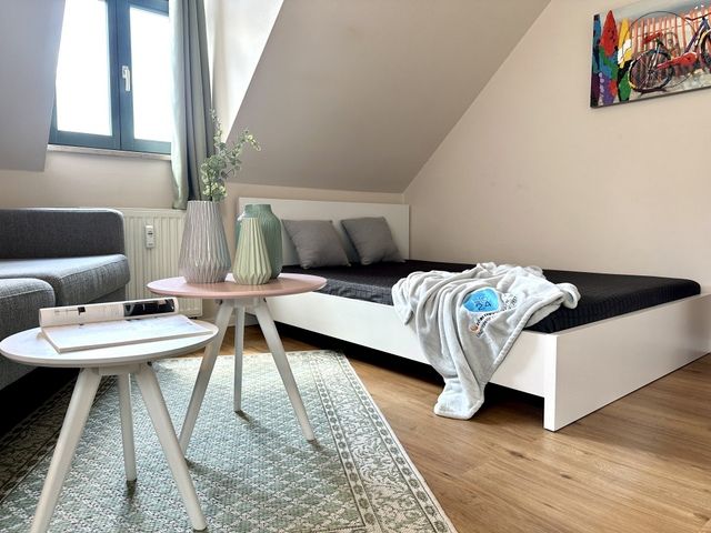 Wohnung zur Miete Wohnen auf Zeit 890 € 1 Zimmer 38 m²<br/>Wohnfläche 01.01.2025<br/>Verfügbarkeit Gohlis - Süd Leipzig 04155