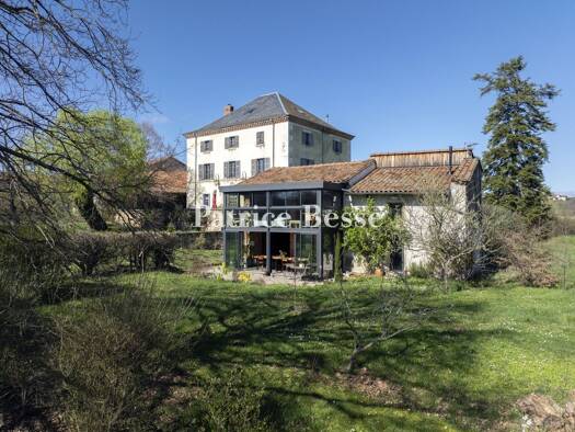 Reihenmittelhaus zum Kauf 590.000 € 15 Zimmer 520 m² 7.288 m² Grundstück Marcilly-le-Châtel 42130