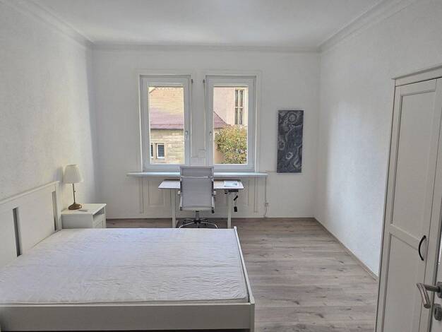 WG-Zimmer zur Miete Wohnen auf Zeit 600 € 32 m² 1. Geschoss frei ab 01.12.2025 Duisburgerstraße 22 Bad Cannstatt 70376