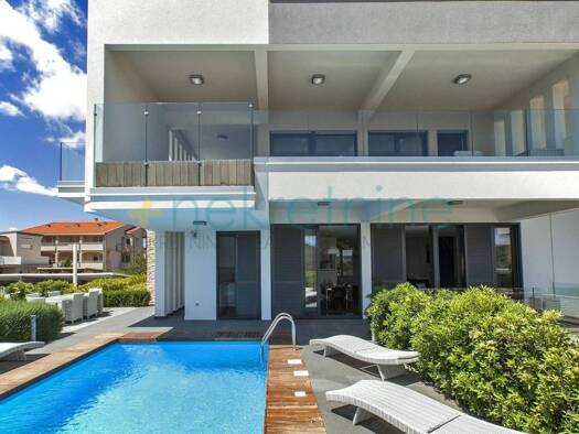 Haus zum Kauf 1.750.000 € 7 Zimmer 348 m² Sukosan
