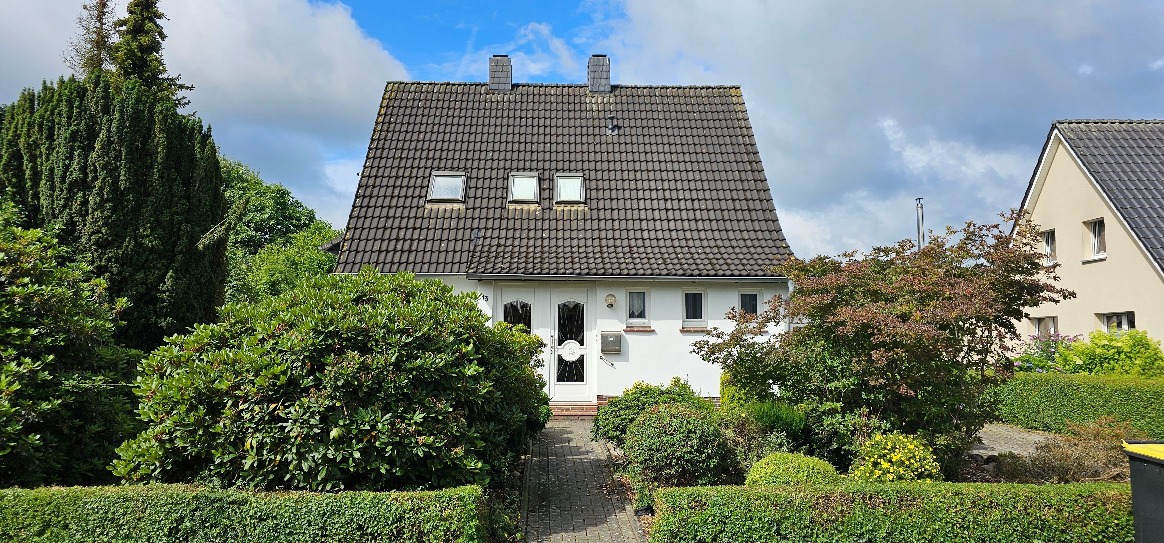 Mehrfamilienhaus zum Kauf 545.000 € 8 Zimmer 205 m²<br/>Wohnfläche 1.000 m²<br/>Grundstück Jagdweg 13 Bümmerstede Oldenburg 26133