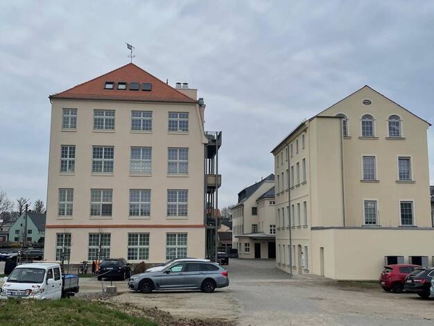 Wohnung zur Miete 866 € 4 Zimmer 97 m² 1. Geschoss Radeberger Straße 56 Großröhrsdorf Großröhrsdorf 01900