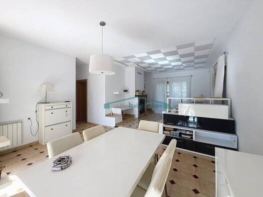 Chalet zur Miete 2.500 € 5 Zimmer 266 m² 1.200 m² Grundstück Paterna 46182