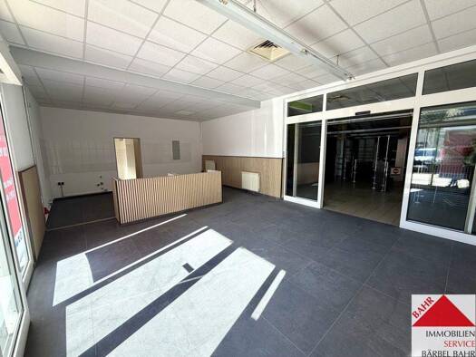 Verkaufsfläche zur Miete provisionsfrei 4.790 € 3 Zimmer 973 m² Verkaufsfläche teilbar ab 973 m² Holzgerlingen 71088