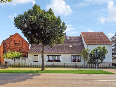 Mehrfamilienhaus zum Kauf als Kapitalanlage geeignet 150.000 € 7 Zimmer 200 m² 1.345 m² Grundstück Dannigkow Gommern 39245