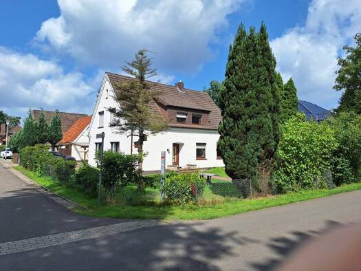 Einfamilienhaus zum Kauf als Kapitalanlage geeignet 295.000 € 9 Zimmer 224 m² 1.045 m² Grundstück Ahlhorn Großenkneten 26197