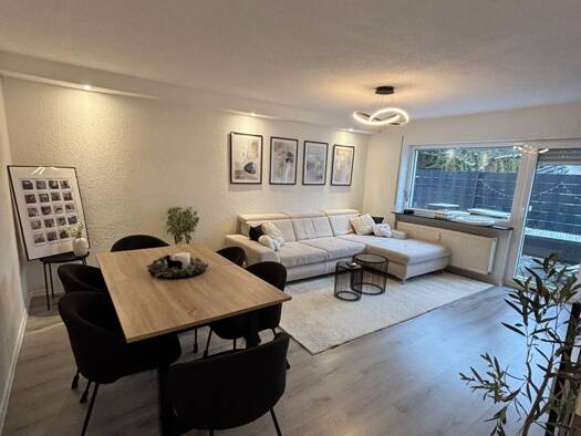 Wohnung zur Miete 835 € 2 Zimmer 68 m² 3 Geschosse frei ab 01.03.2026 Friolzheim 71292