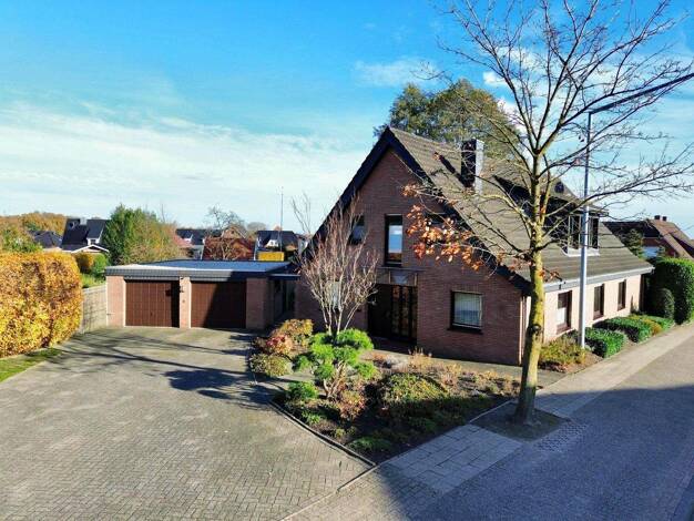 Einfamilienhaus zum Kauf 349.000 € 5 Zimmer 217 m² 2.118 m² Grundstück Uelsen 49843