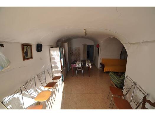 Villa zum Kauf 79.995 € 4 Zimmer 202 m² 612 m² Grundstück Fortuna 00000
