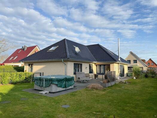 Bungalow zum Kauf 695.000 € 5 Zimmer 210 m² 750 m² Grundstück Garding 25836