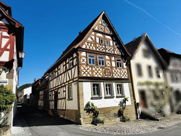 Stadthaus zum Kauf 399.000 € 5 Zimmer 160 m² 322 m² Grundstück Zeil Zeil am Main 97475