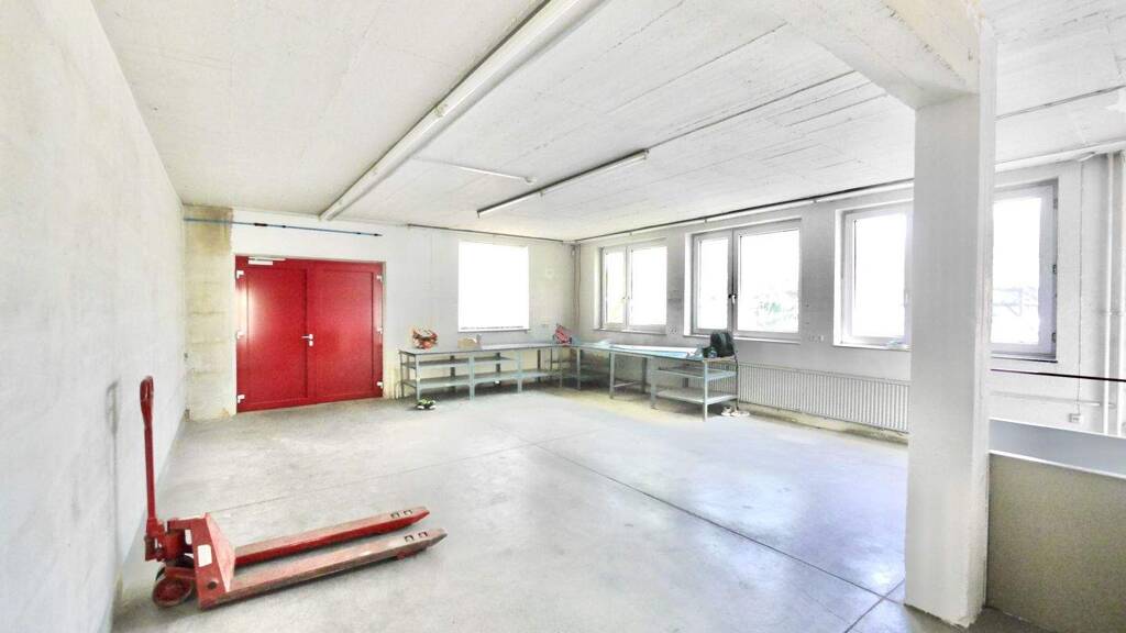 Lagerhalle zur Miete 8 € 212 m² Lagerfläche Cadolzburg 90556