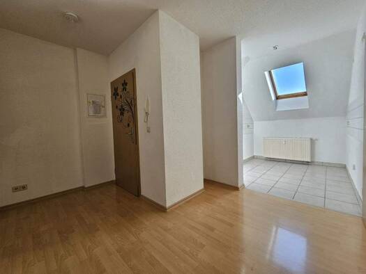 Wohnung zur Miete 229 € 2 Zimmer 42 m² 4. Geschoss Ernst-Thälmann-Straße 8 Hainichen 09661