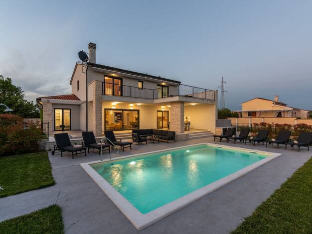 Villa zum Kauf 1.299.000 € 6 Zimmer 3.350 m² Grundstück Brtonigla 52474