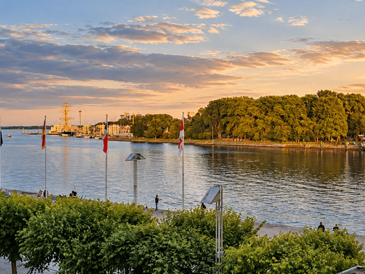 Gewerbeobjekt zum Kauf als Kapitalanlage geeignet 2.900.000 € 550,3 m² 366 m² Grundstück Travemünde Lübeck 23570