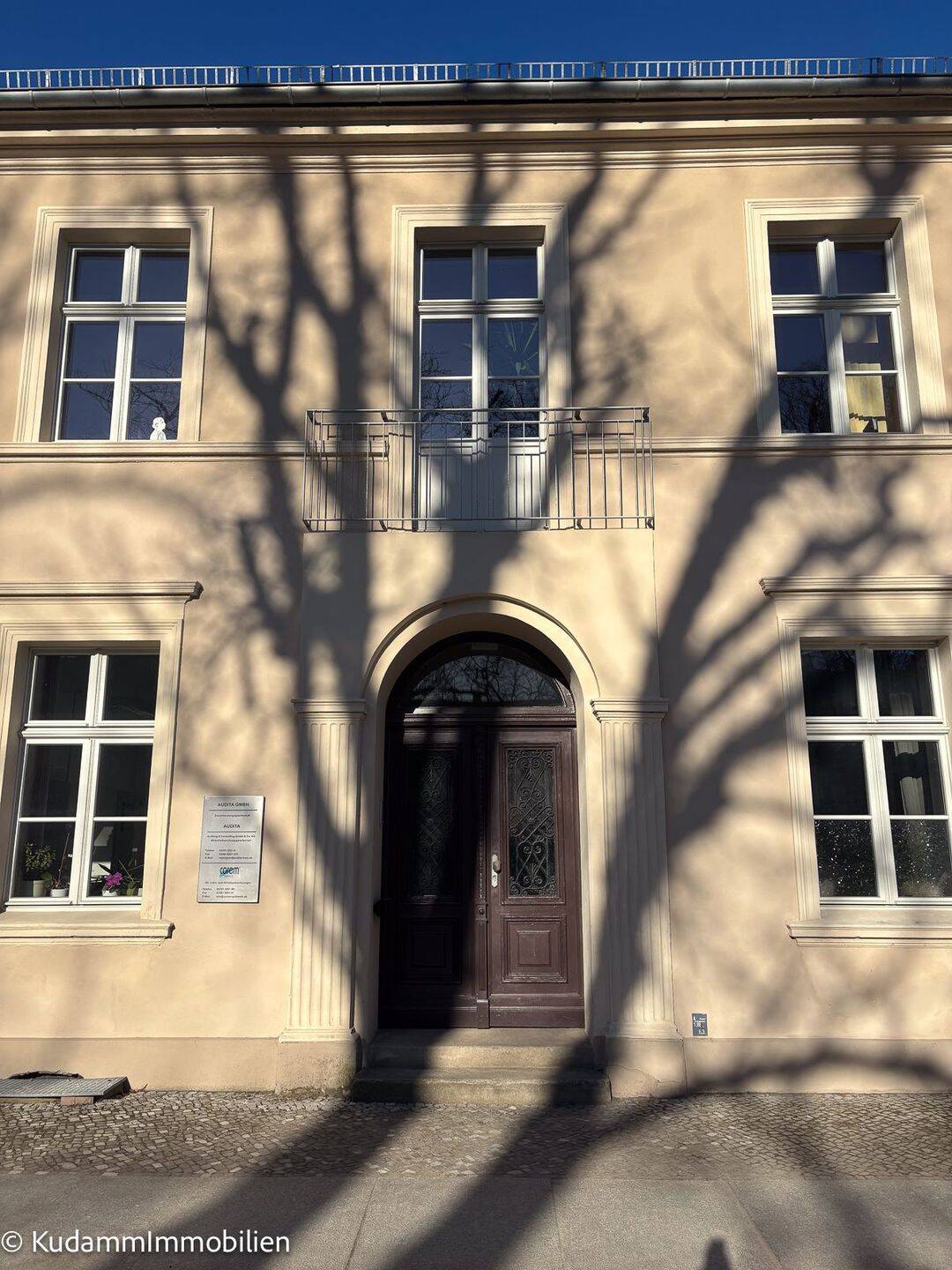 Stadthaus zum Kauf - Ansicht 2