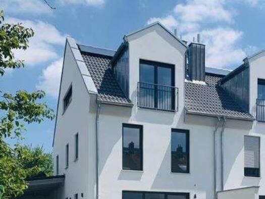 Doppelhaushälfte zur Miete 2.700 € 4 Zimmer 158 m² 296 m² Grundstück frei ab 01.10.2025 Ludwig-Thoma-Straße 3 Lerchenfeld Freising 85354
