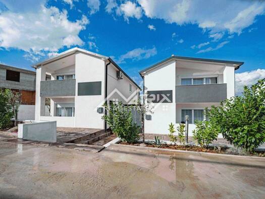 Mehrfamilienhaus zum Kauf 799.000 € 7 Zimmer 231 m² Buje Buje 52460