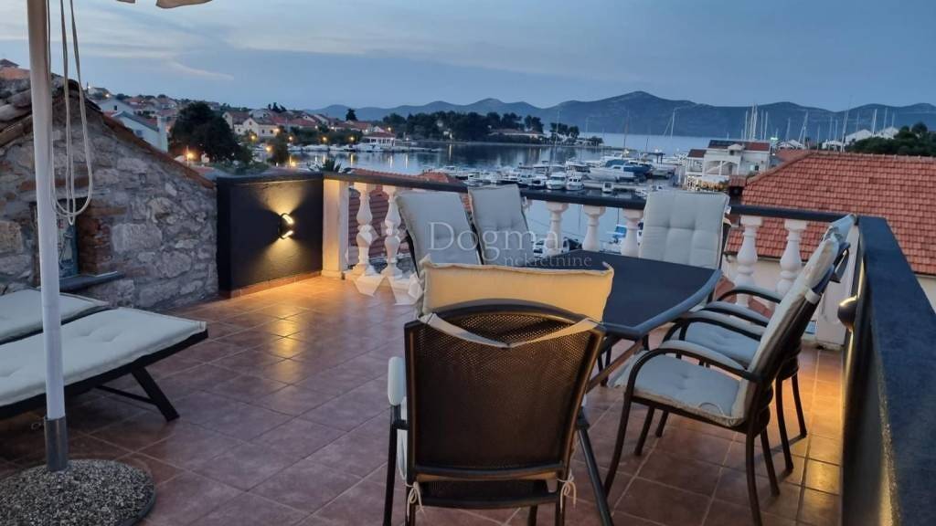 Haus zum Kauf 280.000 € 3 Zimmer 94 m² Iz - Rava