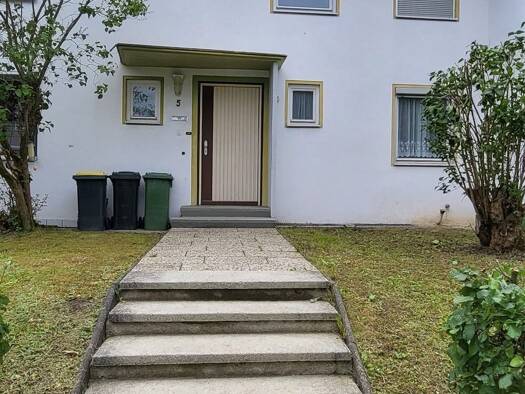 Haus zur Miete 1.290 € 6 Zimmer 115 m² 196 m² Grundstück Coburg 96450