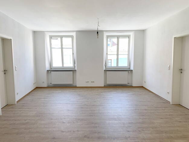 Wohnung zur Miete 820 € 4 Zimmer 84 m² 2. Geschoss frei ab sofort Fürstenstraße 8 Straubing Straubung 94315