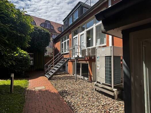 Wohnung zur Miete 842 € 2,5 Zimmer 80,2 m² 2. Geschoss frei ab 01.10.2026 Große Schmiedestraße 16 Stade Stade 21682