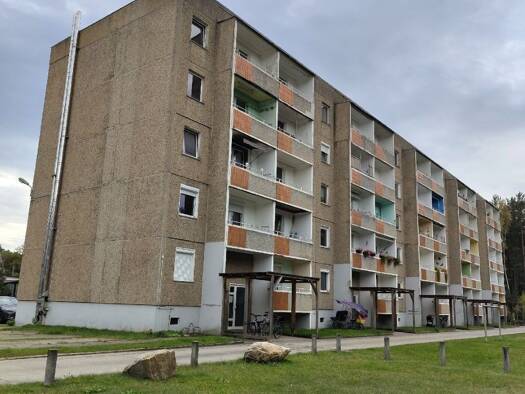 Wohnung zum Kauf 27.500 € 3 Zimmer 60 m² 4. Geschoss frei ab sofort Trebuser Straße 15 Uhsmannsdorf Rothenburg/Oberlausitz 02929