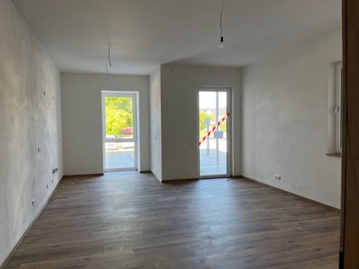 Wohnung zur Miete 820 € 2 Zimmer 68,4 m² Geschoss EG/4 frei ab sofort Schulstraße 16 Plattling 94447