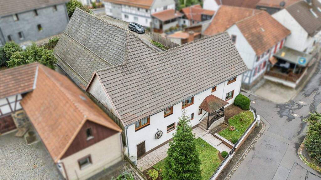 Einfamilienhaus zum Kauf 229.000 € 7 Zimmer 205 m² 670 m² Grundstück Rudingshain Schotten 63679