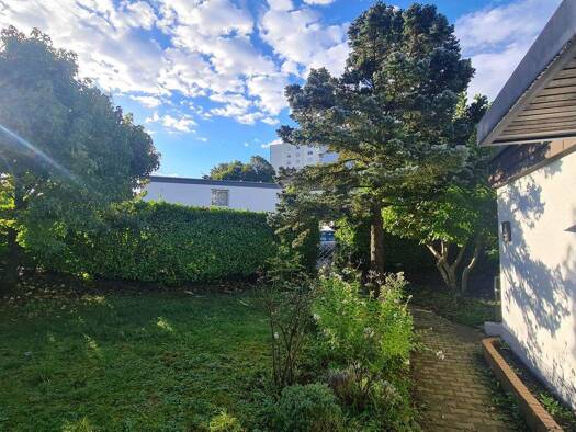 Doppelhaushälfte zur Miete 2.000 € 6 Zimmer 174 m² 425 m² Grundstück frei ab 01.03.2026 Überlingen 88662