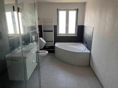 Wohnung zur Miete 750 € 4 Zimmer 130 m² 1. Geschoss frei ab sofort Im langen Acker 3 Kemnade Bodenwerder 37619