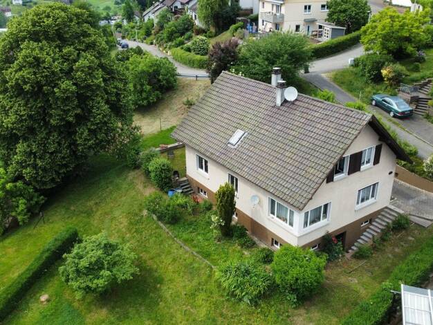 Mehrfamilienhaus zum Kauf provisionsfrei 595.000 € 8 Zimmer 200 m² 800 m² Grundstück Jahnstraße 17 Oppenau 77728
