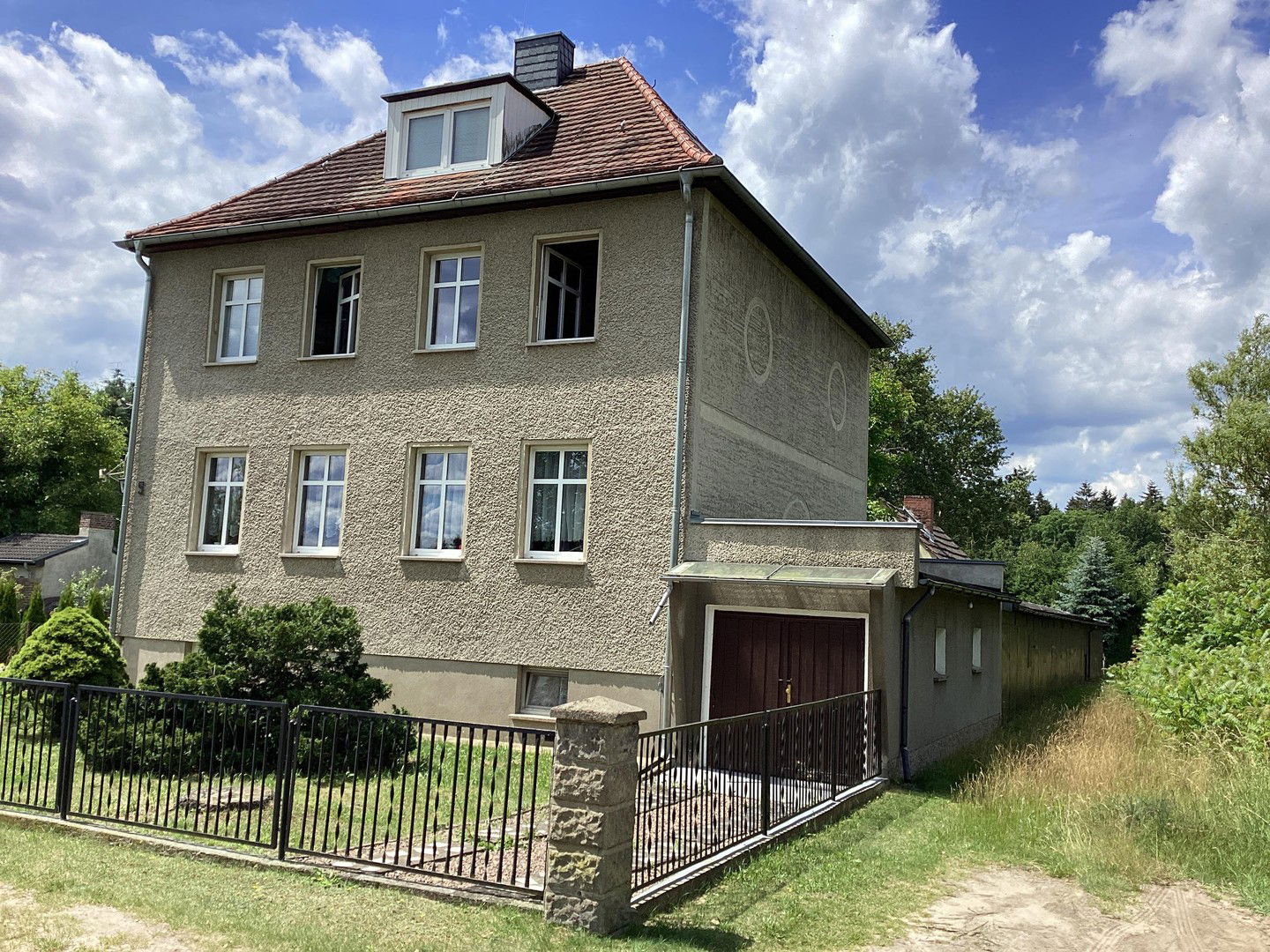 Mehrfamilienhaus zum Kauf provisionsfrei 295.000 € 8 Zimmer 150 m²<br/>Wohnfläche 1.277 m²<br/>Grundstück Berkenbrück 15518