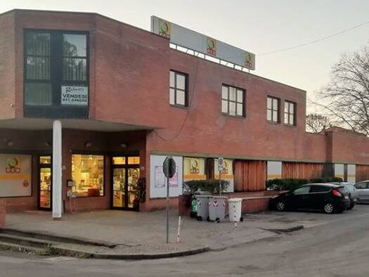 Laden zum Kauf als Kapitalanlage geeignet 380.000 € 496,1 m² Sasso Marconi 40037