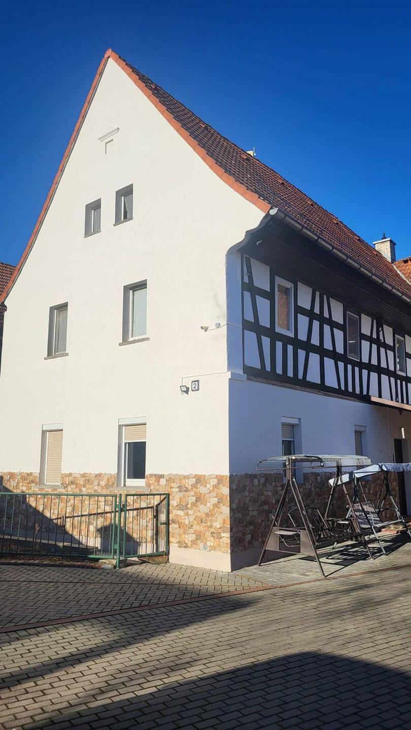 Immobilie in Zeitz - Umfangreich saniertes Bauern-Mehrgenerationshaus in ruhiger Lage - Bild 0