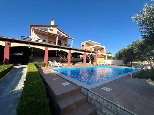 Einfamilienhaus zum Kauf 4 Zimmer 452 m² Zadar 23000