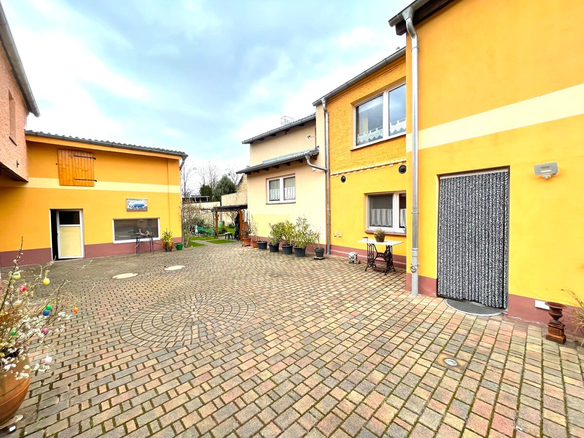 Mehrfamilienhaus zum Kauf 330.000 € 6 Zimmer 200 m²<br/>Wohnfläche 616 m²<br/>Grundstück Trebbin Trebbin 14959