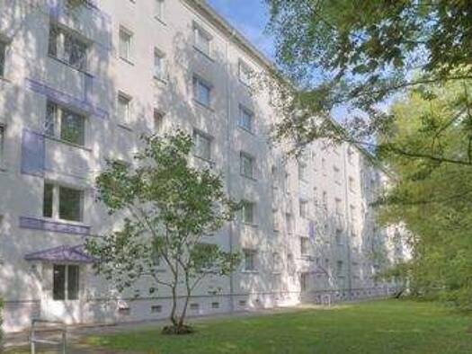 Wohnung zur Miete 329 € 2 Zimmer 48,7 m² 3. Geschoss Seebener Straße 118 Trotha Halle 06118